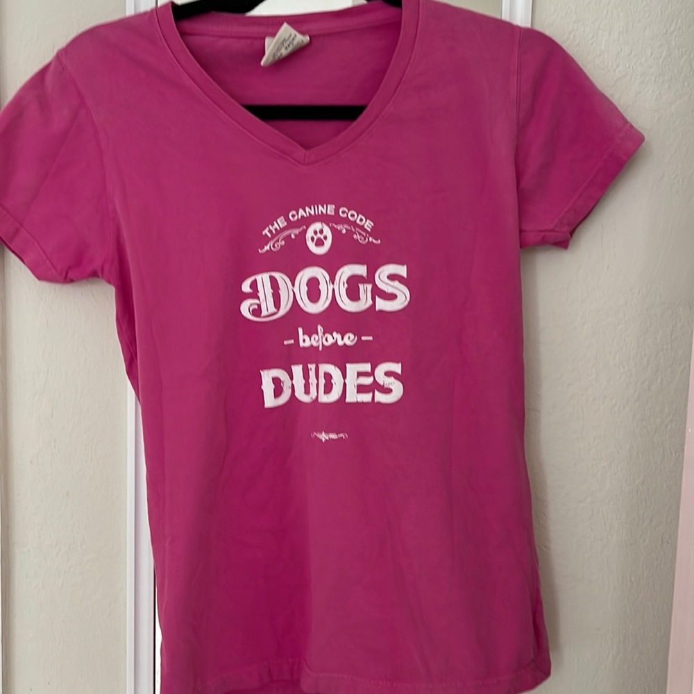 Comfort colors V-neck tee